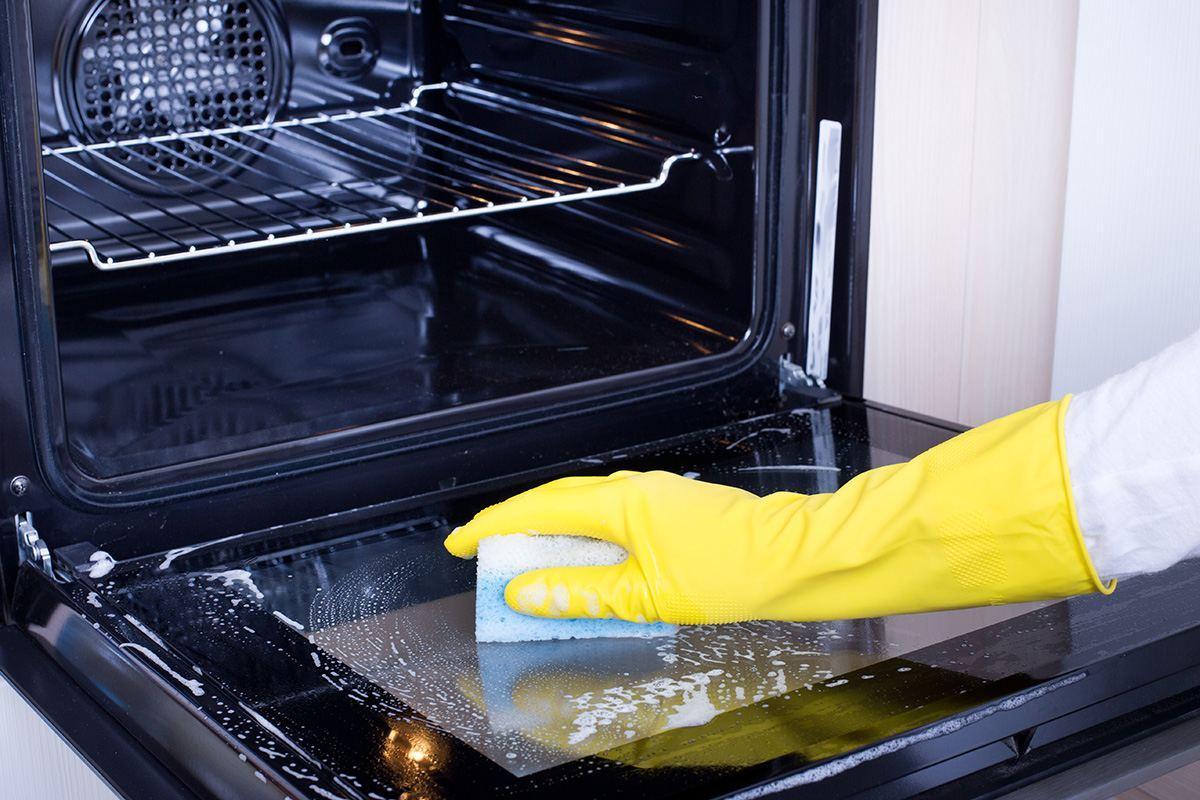 oven cleaning tips and tricks